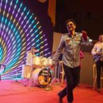 دانلود فیلم ای کی در مقابل ای کی 2020