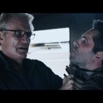 دانلود فیلم قلعه سقوط می کند 2021