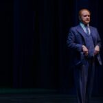 دانلود تئاتر موزیکال مری پاپینز