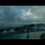 دانلود فیلم خورشید معلق 2022