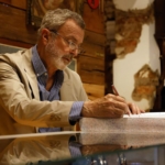 دانلود فیلم او را نزد من بیاور 2023