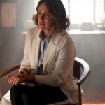 دانلود سریال یتیم سیاه پوش پژواک ها 2023