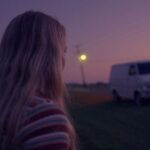 دانلود فیلم مردی با ون سفید 2023