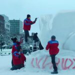 دانلود فیلم پسرهای جذاب یخ زده 2025